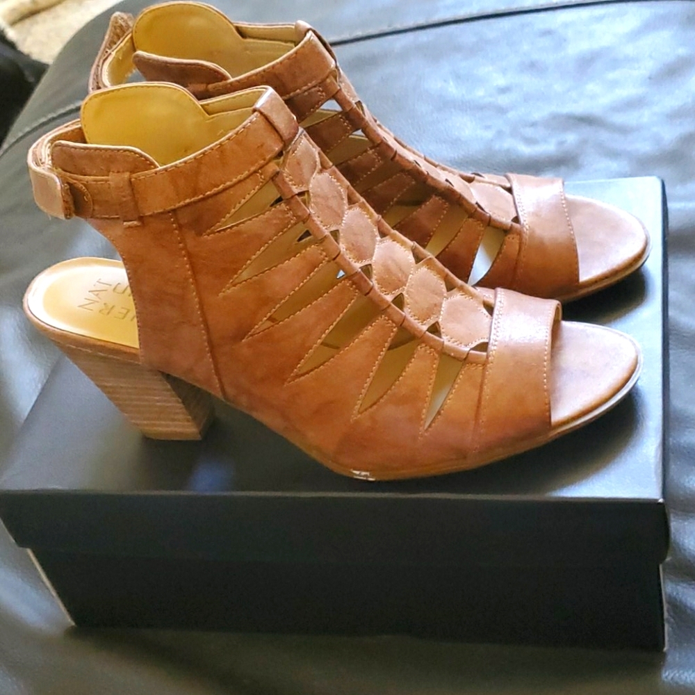 Brand new Naturalizer Wedge